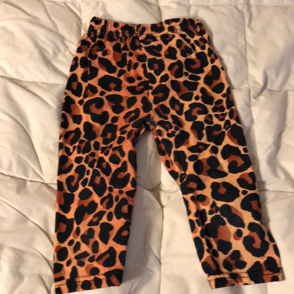 Toddler Leopard Legging Sz S (maybe 9-12 months?)